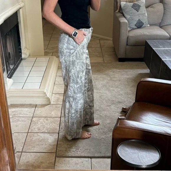 No Boundaries Camo Wide Leg Pants - Picture 4 of 9